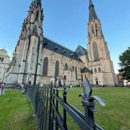 Kovarik Apartments I Olomouc Buitenkant foto